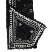 将图像加载到图库查看器中，CHANEL CC Logo Stole Black/WhiteAAA969 Cashmere80% Silk20%
