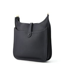 将图像加载到图库查看器中，HERMES Evelyne3 Caban Taurillon Clemence Size PM
