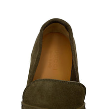 将图像加载到图库查看器中，GUCCI Horsebit loafers Olive Green 782672 suede Size 9
