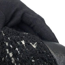 Load image into Gallery viewer, CHANEL Tweed Coat Size 38 BlackP57222 Acryl35% Polyester23% Nylon20% Cotton11% Wool 8% Rayon3% Leather
