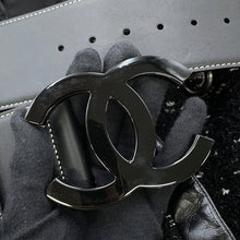 Load image into Gallery viewer, CHANEL Tweed Coat Size 38 BlackP57222 Acryl35% Polyester23% Nylon20% Cotton11% Wool 8% Rayon3% Leather
