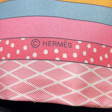 将图像加载到图库查看器中，HERMES Twilly &quot;Grand Theatre Nouveau&quot; Pink /Yellow/Multicolor Silk100%
