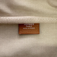 Load image into Gallery viewer, HERMES Victoria2 Gold Taurillon Clemence Size 35
