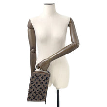 Load image into Gallery viewer, LOUIS VUITTON Triangle Messenger NoirM45070 Monogram / Toughtage
