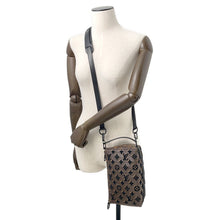 Load image into Gallery viewer, LOUIS VUITTON Triangle Messenger NoirM45070 Monogram / Toughtage
