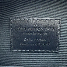 Load image into Gallery viewer, LOUIS VUITTON Vertical・Soft Trunk NoirM45044 Monogram / Toughtage
