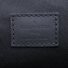Load image into Gallery viewer, LOUIS VUITTON Steamer Wearable Wallet NoirM81746 Monogram・Taurillon
