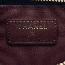 Load image into Gallery viewer, CHANEL Matelasse CC Logo Fragment Card Case BlackAP3179 Caviar Leather
