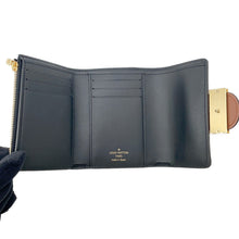 将图像加载到图库查看器中，LOUIS VUITTON Portefeuille / Dauphine Compact NoirM68725 Monogram/Monogram Reverse Canvas
