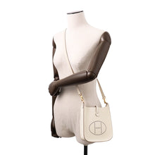 Load image into Gallery viewer, HERMES Evelyne Sellier Craie Epsom Size TPM
