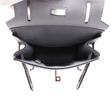 将图像加载到图库查看器中，HERMES Akkad Green Pantan Togo Leather Size PM
