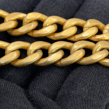 将图像加载到图库查看器中，CHANEL Matelasse Small Flap Bag BlackAS3393 Lambskin
