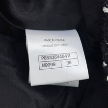 Load image into Gallery viewer, CHANEL Tweed Tight Skirt Size 38 BlackP65335 Wool 31% Acryl28% Cotton23% Nylon10% Polyester8%
