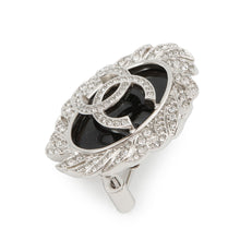 将图像加载到图库查看器中，CHANEL CC Logo Brooch Black Metal Rhinestone
