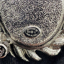 将图像加载到图库查看器中，CHANEL CC Logo Brooch Black Metal Rhinestone
