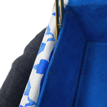 Load image into Gallery viewer, LOUIS VUITTON Coffret Tresor24 White/BlueM10250 Monogram Visor Pool
