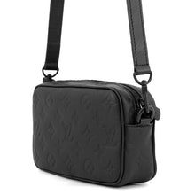 将图像加载到图库查看器中，LOUIS VUITTON Trocadero Wearable Wallet NoirM26737 Monogram Shadow
