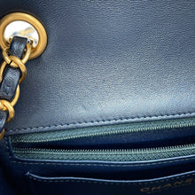 将图像加载到图库查看器中，CHANEL Matelasse ChainShoulder Bag BlueA69900 Denim Size Mini
