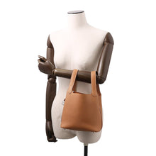 将图像加载到图库查看器中，HERMES Picotin Lock Gold Taurillon Clemence Size PM
