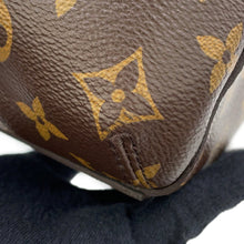 将图像加载到图库查看器中，LOUIS VUITTON Montaigne BordeauxM41055 Monogram Size BB
