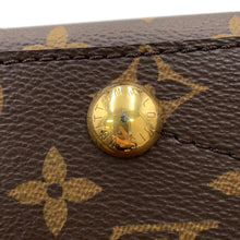 将图像加载到图库查看器中，LOUIS VUITTON Montaigne BordeauxM41055 Monogram Size BB

