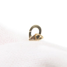 Load image into Gallery viewer, Van Cleef &amp; Arpels Vintage Alhambra PendantVCARP4KL00 18K Yellow Gold
