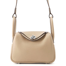 Load image into Gallery viewer, HERMES Lindy Verso Trench/Etoupe Taurillon Clemence Size Mini

