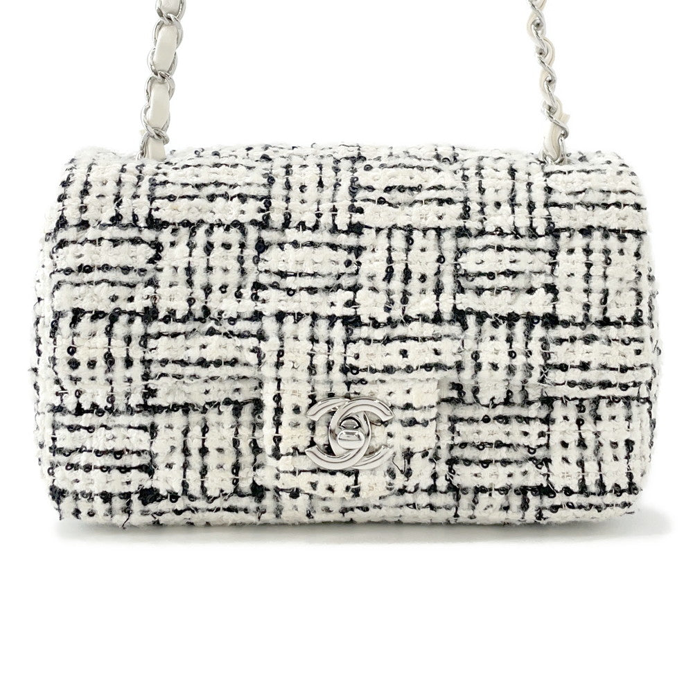 CHANEL Mini Matelasse ChainShoulder White/BlackA69900 Tweed