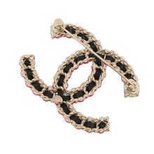 Load image into Gallery viewer, CHANEL CC Logo Brooch Black/Pink/GoldABB478 Metal Calf Leather
