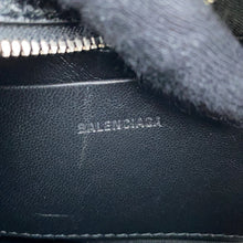 Load image into Gallery viewer, BALENCIAGA Lucagol Heart ChainShoulder Bag Black722781 Leather
