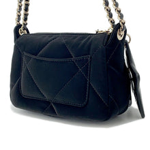 将图像加载到图库查看器中，CHANEL Coco Neige Chain Clutch BlackAP4772 Velvet Effect Nylon Shiny Crumple Calf Leather
