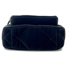 将图像加载到图库查看器中，CHANEL Coco Neige Chain Clutch BlackAP4772 Velvet Effect Nylon Shiny Crumple Calf Leather
