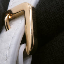 将图像加载到图库查看器中，LOUIS VUITTON Capucines BB snowM55832 Taurillon Leather
