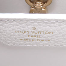 Load image into Gallery viewer, LOUIS VUITTON Capucines BB snowM55832 Taurillon Leather
