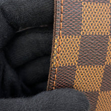 Load image into Gallery viewer, LOUIS VUITTON District BrownN41213 Damier Ebene Canvas Size PM
