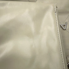 将图像加载到图库查看器中，CHANEL CHANEL22 CHANEL22 Handbag Light GrayAS3260 Shiny Calf Leather Size Small
