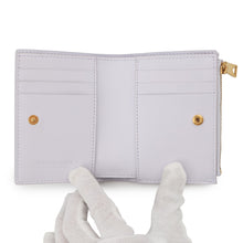 将图像加载到图库查看器中，Bottega Veneta Cassette Small Bifold Wallet Oyster742698 Leather
