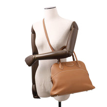 将图像加载到图库查看器中，HERMES Bolide Gold Taurillon Clemence Size 31
