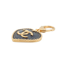 将图像加载到图库查看器中，CHANEL CC Logo Denim Bag Charm with Heart Motif NavyABC827 Gold Plated Resin
