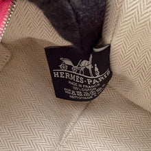 将图像加载到图库查看器中，HERMES Brid a Black Hibiscus Canvas Size PM
