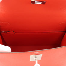 将图像加载到图库查看器中，HERMES Kelly Sellier Capucines Epsom Size 28
