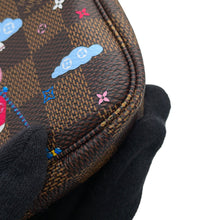 将图像加载到图库查看器中，LOUIS VUITTON Mini Pochette Accessoires PinkN60402 Damier Ebene Canvas Vivienne
