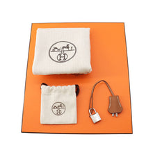 Load image into Gallery viewer, HERMES Birkin Gold Togo Leather Size 25
