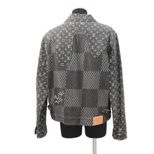 将图像加载到图库查看器中，LOUIS VUITTON LOUIS VUITTON x NIGO Giant Damier Waves Monogram Denim Jacket Size 54 Black1A88WW Cotton100%
