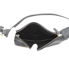将图像加载到图库查看器中，MCM AREN logo shoulder bag BlackMWHCATA02BK001 Leather
