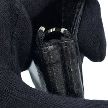 将图像加载到图库查看器中，BVLGARI Logomania Shoulder Pouch Black Canvas Leather
