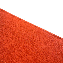 将图像加载到图库查看器中，CHANEL Notebook cover Orange Leather
