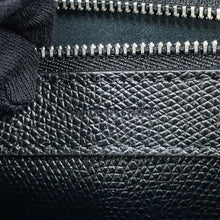 Load image into Gallery viewer, CELINE Vertical Cabas Tote Black176183 Leather Size Small
