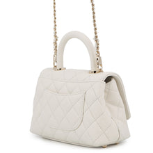 将图像加载到图库查看器中，CHANEL Matelasse Coco Handle WhiteAS2215 Caviar Leather Size XXS
