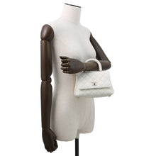 将图像加载到图库查看器中，CHANEL Matelasse Coco Handle WhiteAS2215 Caviar Leather Size XXS
